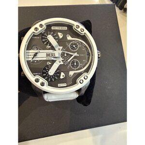 Diesel Mr. Daddy 2.0 Men's Watch with Oversized Chronograph Watch Dial